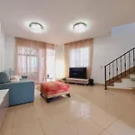 Holiday home House With A Tropical Garden