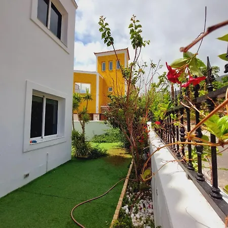 House With A Tropical Garden * Адехе