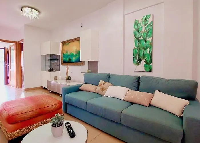 Nyaraló House With A Tropical Garden *