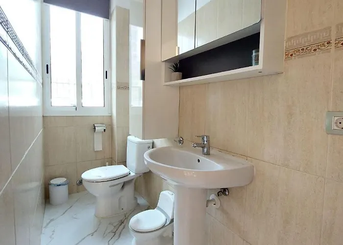 House With A Tropical Garden *