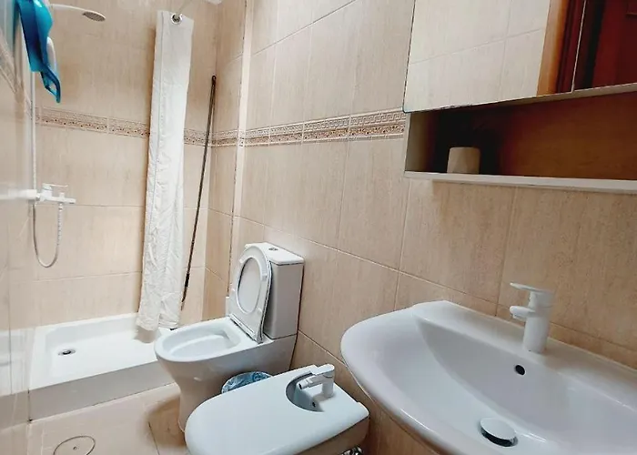 House With A Tropical Garden 別荘 *