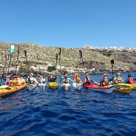 House With A Tropical Garden *