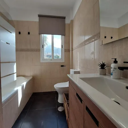 Tatil Evi House With A Tropical Garden *