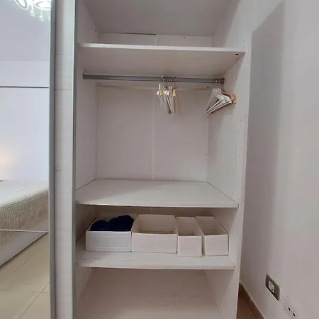 House With A Tropical Garden *