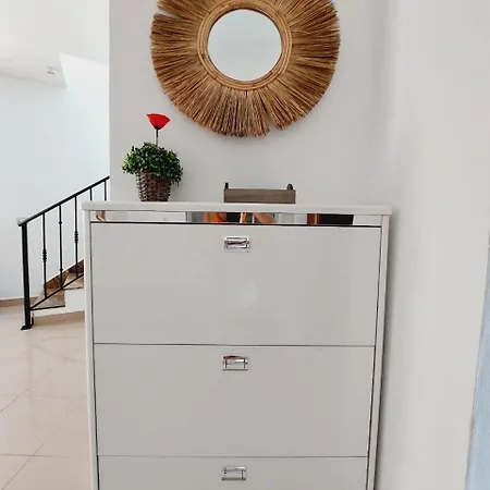 Tatil Evi House With A Tropical Garden